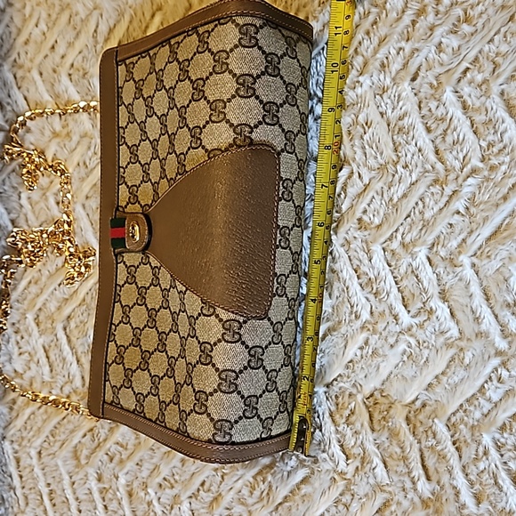 Gucci GG Sherry Line Clutch - Picture 13 of 16